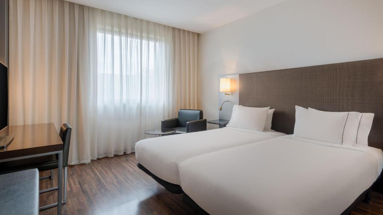 Ac Hotel By Marriott Madrid Airport Coslada Εξωτερικό φωτογραφία