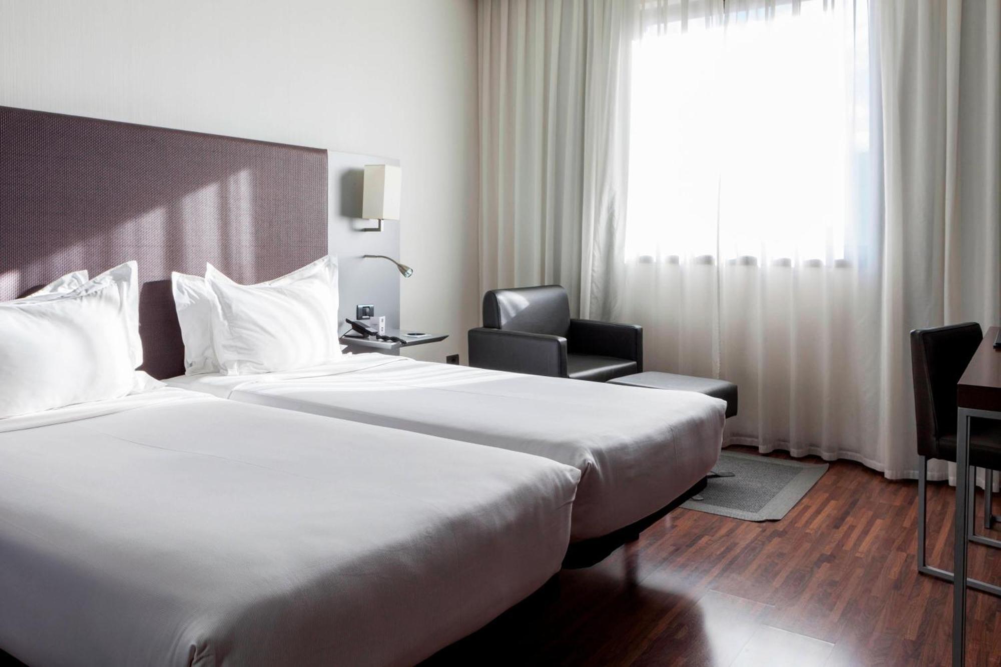 Ac Hotel By Marriott Madrid Airport Coslada Εξωτερικό φωτογραφία