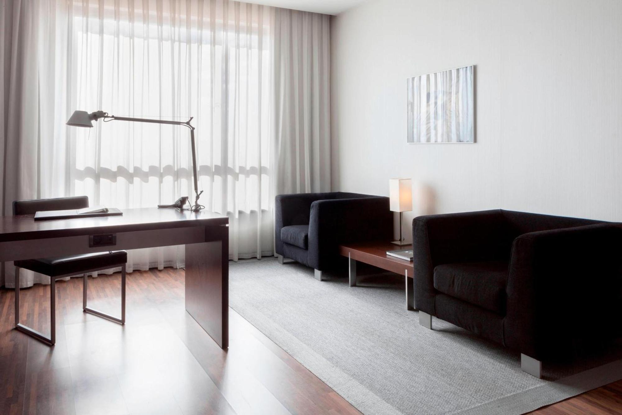 Ac Hotel By Marriott Madrid Airport Coslada Εξωτερικό φωτογραφία