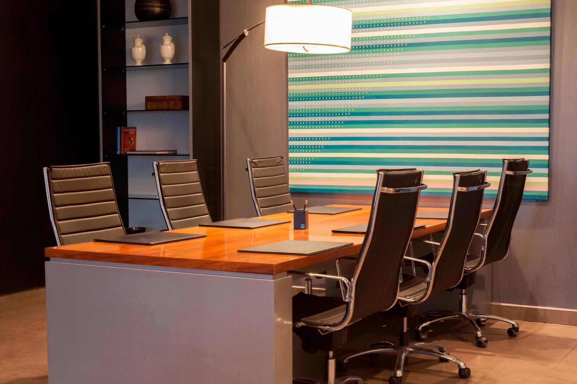 Ac Hotel By Marriott Madrid Airport Coslada Εξωτερικό φωτογραφία